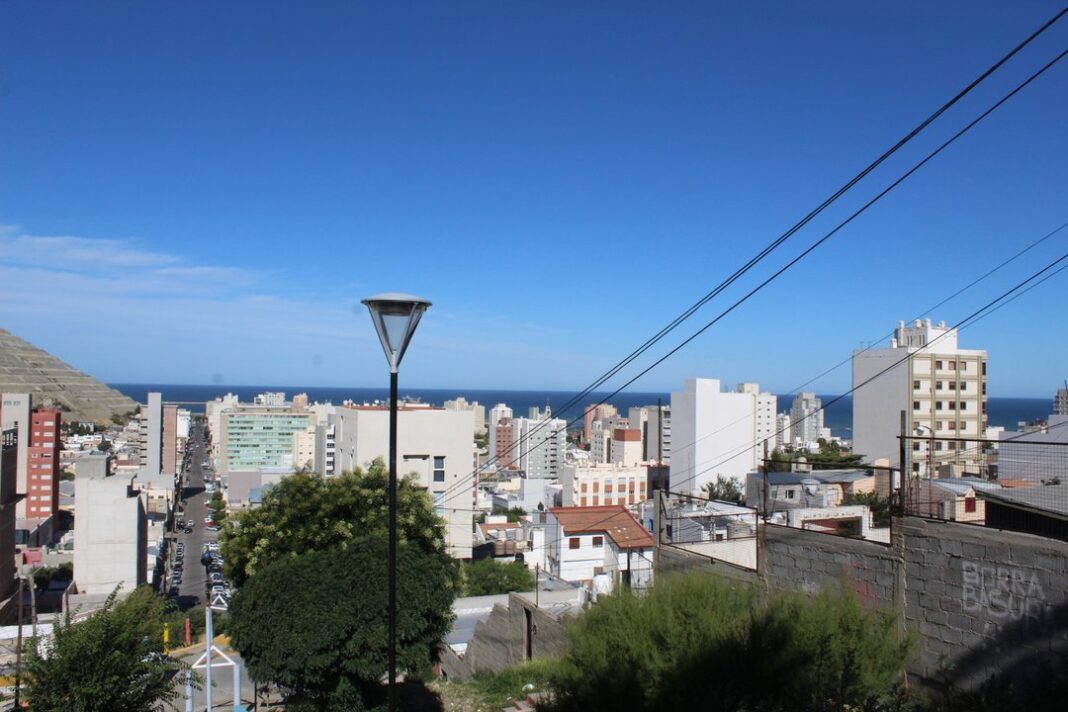 Mapa del tiempo o paisaje de Comodoro Rivadavia con viento