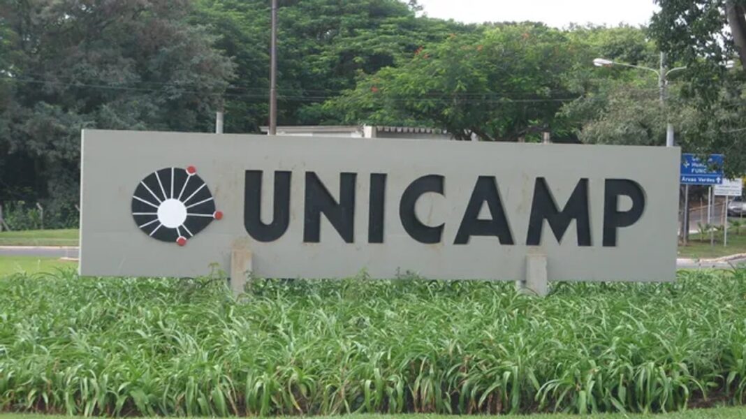 Ilustración genérica de un laboratorio de investigación con elementos de bioseguridad.